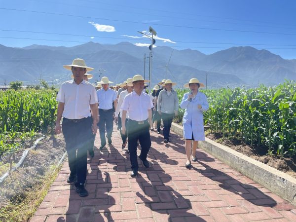 661c865c94830.jpg 全省制种基地提升行动暨种业园区建设治理培训会在西昌召开2.jpg