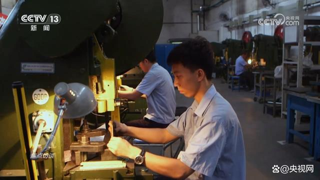 焦点访谈：挺膺担任 强国有我5.png