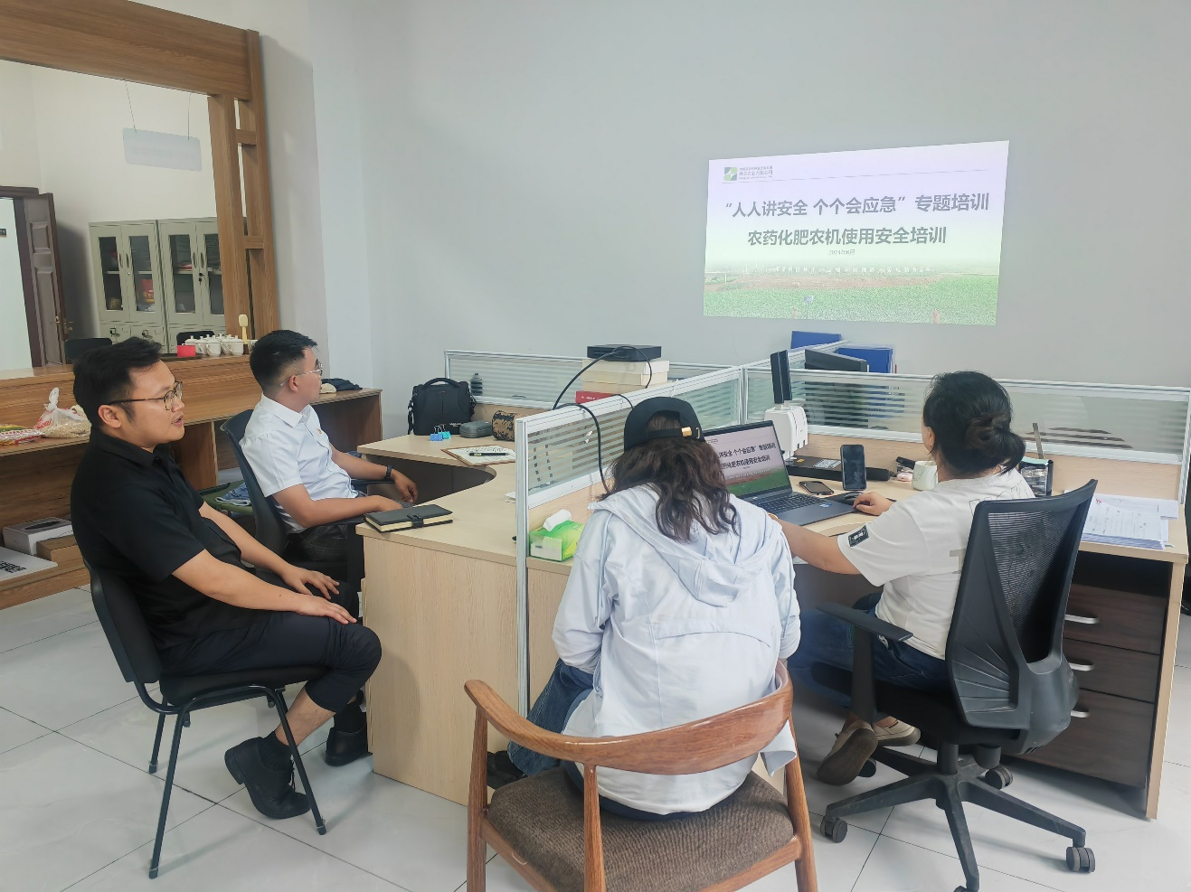 667cddacb7f69.png 种芯农业组织发展“人人讲安全 个个会应急”专题培训.png