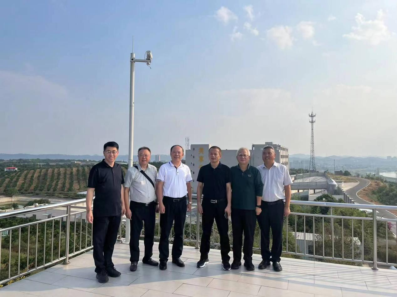 国度生猪产业技术系统前首席科学家陈瑶生一行到“两猪”公司调研领导1.png