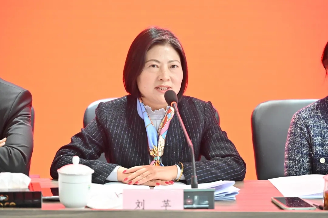 巨星国际官网召开2024年度总结赞美大会3.webp.jpg